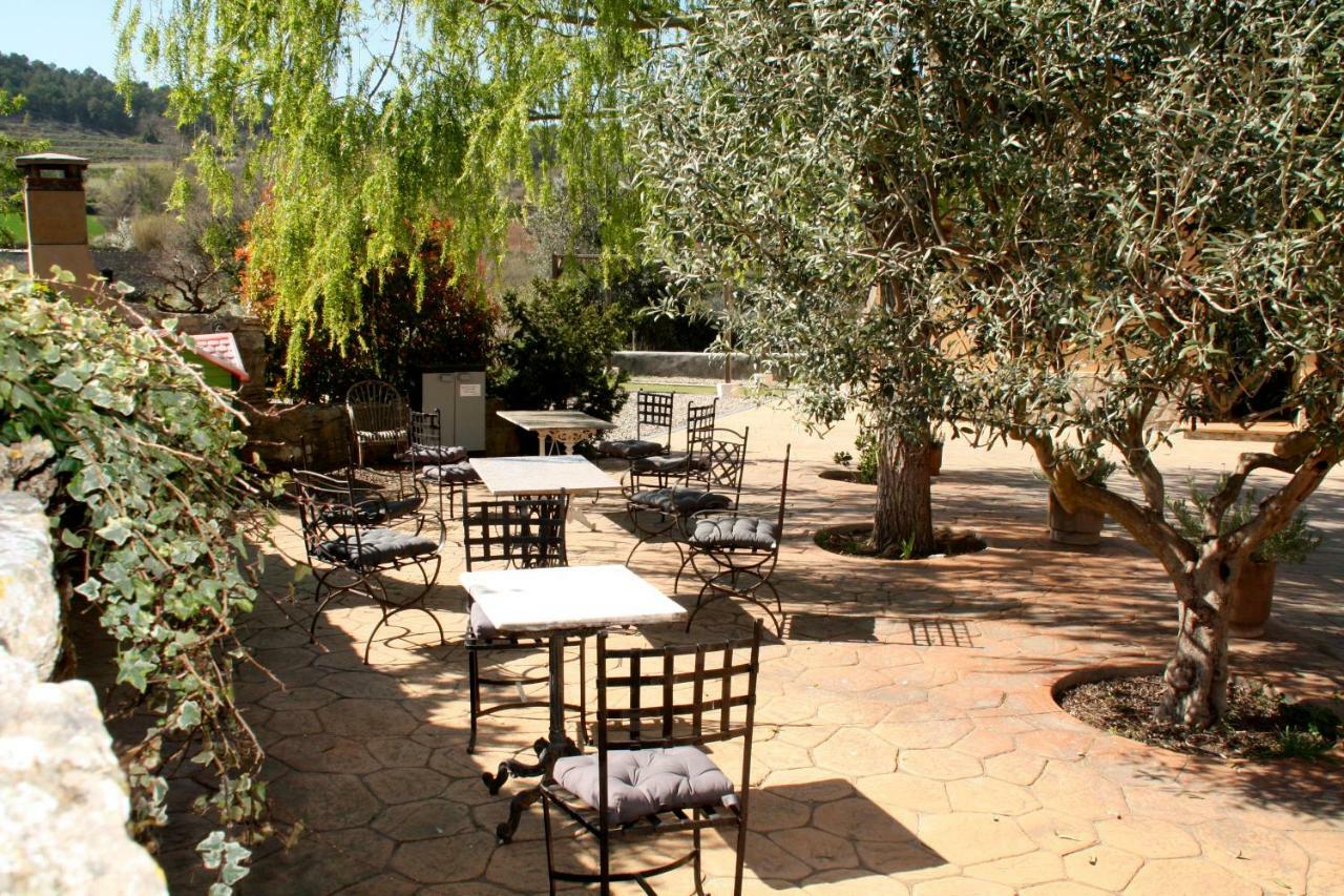Cal Riba Guest House La Llacuna Exterior photo
